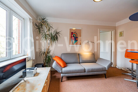 furnished apartement for rent in Hamburg Altona/Amundsenstraße. living & dining