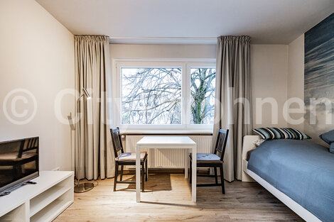 furnished apartement for rent in Hamburg Stellingen/Kieler Straße. living & dining