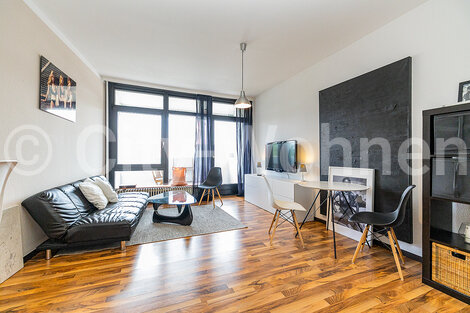 furnished apartement for rent in Hamburg Hohenfelde/Lübecker Straße. living & dining
