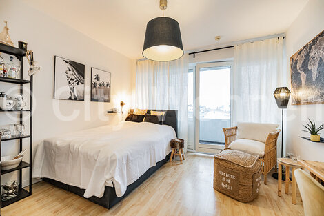 furnished apartement for rent in Hamburg Winterhude/Ohlsdorfer Straße. living & dining