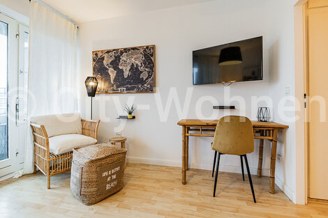 furnished apartement for rent in Hamburg Winterhude/Ohlsdorfer Straße. living & dining