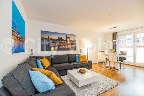 moeblierte Wohnung mieten in Hamburg Wandsbek/Kedenburgstraße. Wohnzimmer