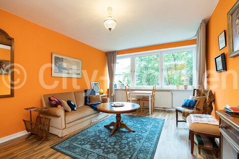 furnished apartement for rent in Hamburg Barmbek/Adolph-Schönfelder-Straße. living room