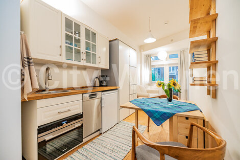 furnished apartement for rent in Hamburg Ottensen/Stangestraße. living & sleeping