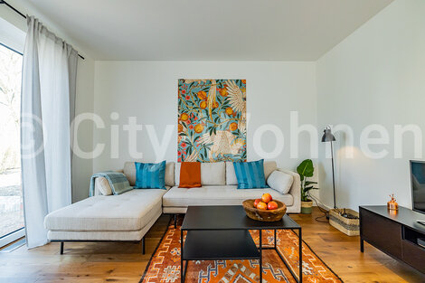 furnished apartement for rent in Hamburg Poppenbüttel/Kreienhoopsberg. living & dining
