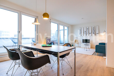 furnished apartement for rent in Hamburg Eimsbüttel/Eimsbütteler Chaussee. living & dining