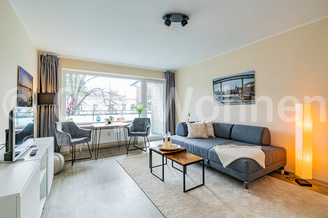 furnished apartement for rent in Hamburg Barmbek/Steilshooper Straße. living & dining