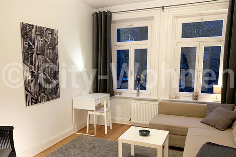 moeblierte Wohnung mieten in Hamburg Winterhude/Gottschedstr.. Wohnzimmer