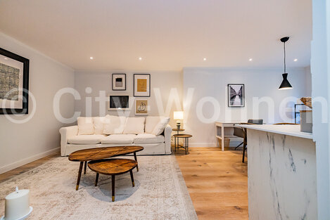 furnished apartement for rent in Hamburg Harvestehude/Innocentiastraße. living & dining