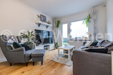 furnished apartement for rent in Hamburg Bramfeld/Olewischtwiet. living & dining
