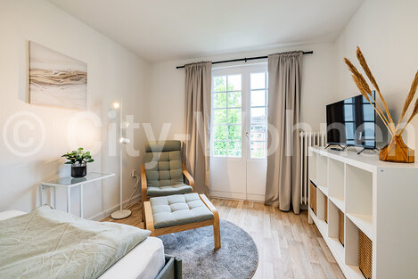 furnished apartement for rent in Hamburg Harvestehude/Hochallee.