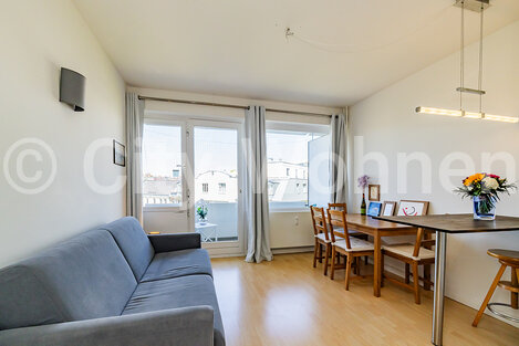 moeblierte Wohnung mieten in Hamburg Winterhude/Ohlsdorfer Straße. 