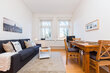 furnished apartement for rent in Hamburg Altona/Zeiseweg.  living & dining 10 (small)