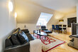 furnished apartement for rent in Hamburg Harvestehude/Brahmsallee.  living & dining 14 (small)
