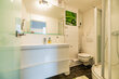 furnished apartement for rent in Hamburg St. Georg/Lange Reihe.  bathroom 3 (small)