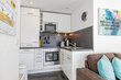 furnished apartement for rent in Hamburg St. Georg/Lange Reihe.  open-plan kitchen 3 (small)
