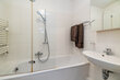 furnished apartement for rent in Hamburg Hoheluft/Moltkestraße.  bathroom 4 (small)