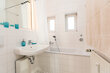 furnished apartement for rent in Hamburg Ottensen/Hahnenkamp. bathroom 3 (small)