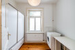 furnished apartement for rent in Hamburg Ottensen/Hahnenkamp. dressing room 2 (small)