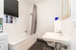 furnished apartement for rent in Hamburg Neustadt/Markusstraße.  bathroom 6 (small)
