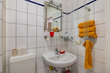 furnished apartement for rent in Hamburg Barmbek/Langenrehm.  bathroom 6 (small)