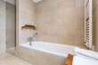 furnished apartement for rent in Hamburg Othmarschen/Johann-Mohr-Weg. bathroom 8 (small)