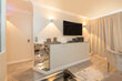 furnished apartement for rent in Hamburg Winterhude/Rondeel. living & dining 16 (small)