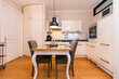 furnished apartement for rent in Hamburg Eimsbüttel/Lutterothstraße.  living & cooking 10 (small)
