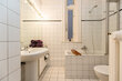 furnished apartement for rent in Hamburg Harvestehude/Brahmsallee.  bathroom 2 (small)