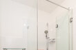 furnished apartement for rent in Hamburg Eimsbüttel/Bismarckstraße. bathroom 3 (small)
