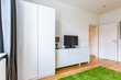 moeblierte Wohnung mieten in Hamburg Barmbek/Pfenningsbusch.  Wohnzimmer 10 (klein)