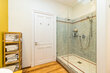 furnished apartement for rent in Hamburg Harvestehude/Nonnenstieg.  2nd bathroom 12 (small)