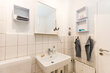 furnished apartement for rent in Hamburg Sternschanze/Altonaer Straße.  bathroom 5 (small)