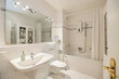 Alquilar apartamento amueblado en Hamburgo Lokstedt/Julius-Vosseler-Straße. cuarto de baño 2 (pequ)