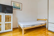 furnished apartement for rent in Hamburg Rotherbaum/Durchschnitt.  living & sleeping 15 (small)
