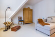 furnished apartement for rent in Hamburg Neustadt/Markusstraße. living room 17 (small)