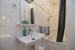 furnished apartement for rent in Hamburg Ottensen/Fischers Allee. bathroom 4 (small)